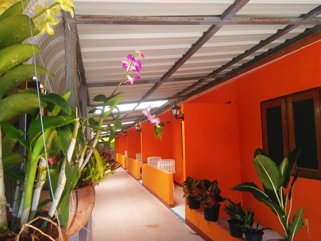 Phi Phi Coralbay Hotel Екстериор снимка