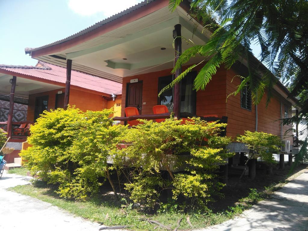Phi Phi Coralbay Hotel Екстериор снимка
